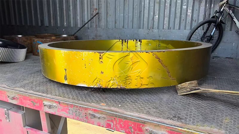 178雷蒙磨磨環(huán)、175磨輥發(fā)貨廣東